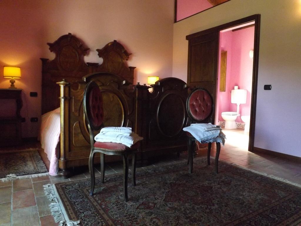 Everland Varsi Εξωτερικό φωτογραφία